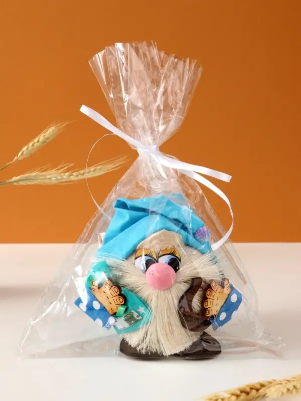 Оберег-домовой Оберег-домовой "Везунчик с бусиной", 9х9/13 см