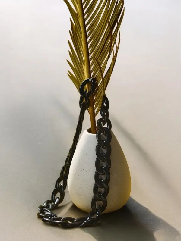 Колье &laquo;Цепь&raquo;, диагональ, чёрное, 45 см