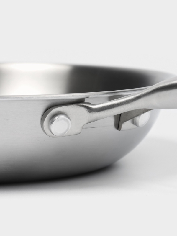 Сковорода 3Ply d=23,5см, h=5 см, толщина 2,2 мм, индукция Сковорода 3Ply d=23,5см, h=5 см, толщина 2,2 мм, индукция