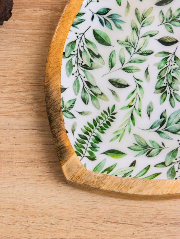 Блюдо в форме сердца «Оливковая ветвь», дерево манго, 20.5×20×2.3 см