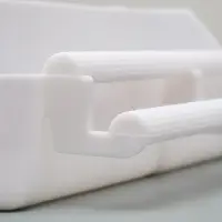 Кормушка для птиц, 21&times;5.8&times;5.6 см, с жёрдочкой для любых клеток, пластик, белая