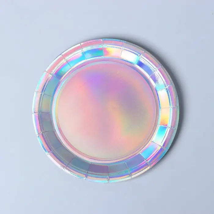 Набор для праздника «Голография», тарелки одноразовые, топпер для торта, скатерть, колпаки Набор для праздника «Голография», тарелки одноразовые, топпер для торта, скатерть, колпаки