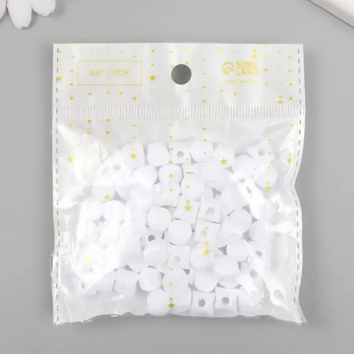 Бусины для творчества пластик "Кубик со сплющенными краями" белый набор 30 гр d=0,8 см