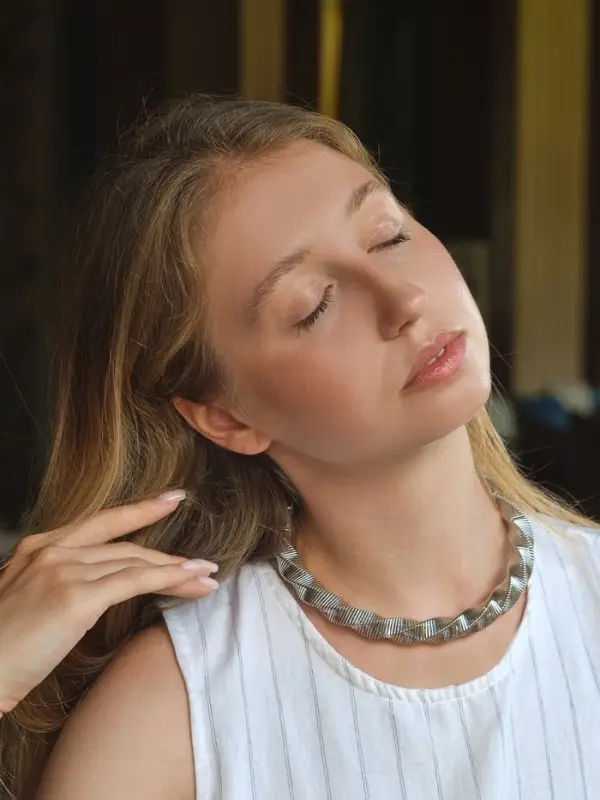 Чокер «Обруч» кручённый, цвет серебро