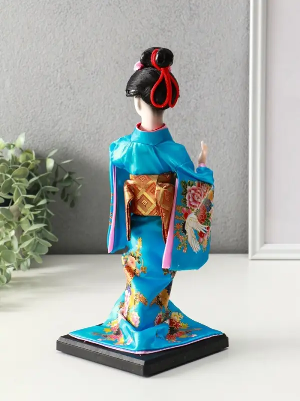 Кукла коллекционная &laquo;Японка в шелковом голубом кимоно с флейтой&raquo;, 30&times;12.5&times;12.5 см