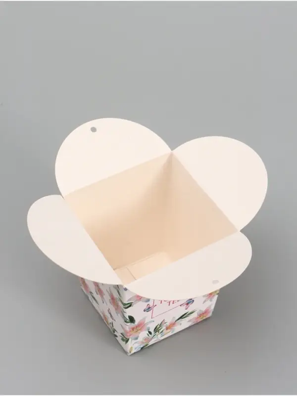 Бонбоньерка &laquo;Лилии&raquo;, 7.5&times;8&times;7.5 см