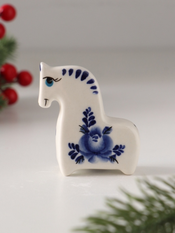 Статуэтка фарфоровая Статуэтка фарфоровая "Конь Русский", 7 см