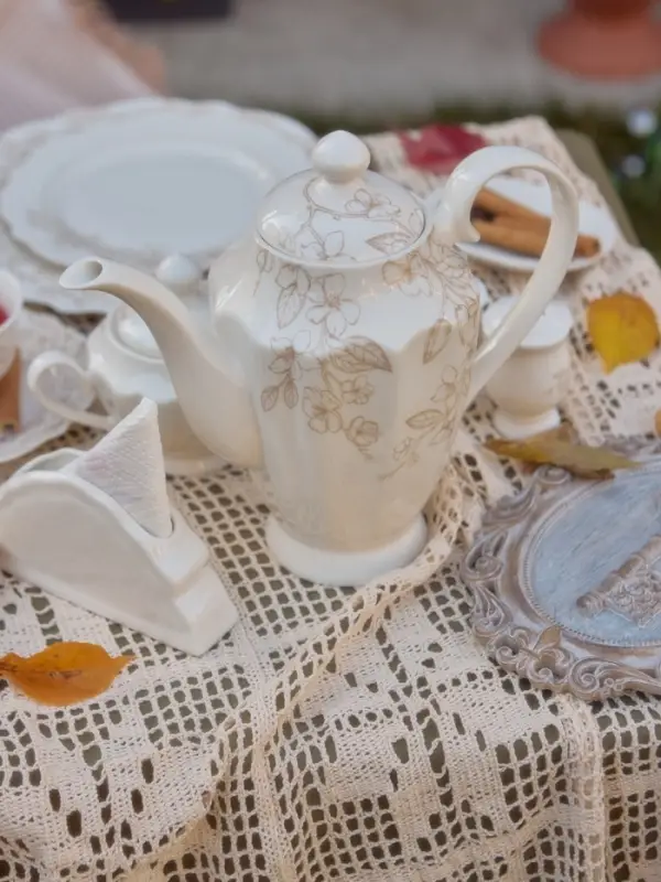 Заварочный чайник SL Home &laquo;Аманде&raquo;, 1.5 л, 27.5&times;14&times;24 см, фарфор, белый