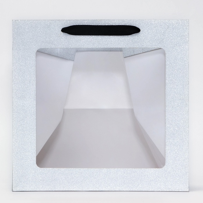 Пакет подарочный новогодний крафт с квадратным дном и окном, 30 х 30 х 30 см. Пакет подарочный новогодний крафт с квадратным дном и окном, 30 х 30 х 30 см.