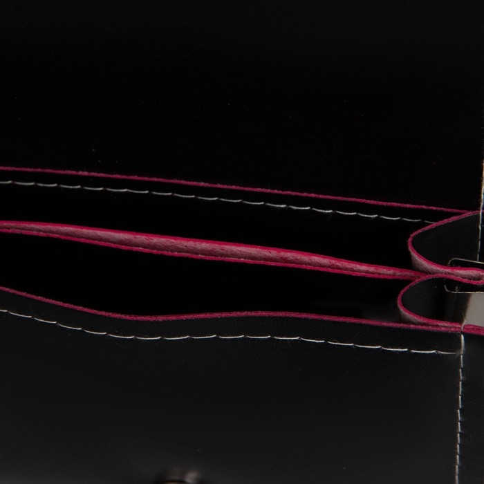 Сумка детская для девочки Сумка детская для девочки "Кошечка", на клапане, цвет чёрный/розовый, 15х4х12 см