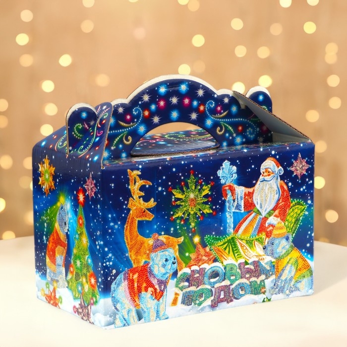 Новый год. Подарочная коробка  Новый год. Подарочная коробка "Неон.Инсталяция" новогодняя Чемоданчик средний 20 x 12 x 19 см.