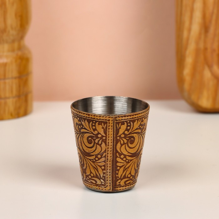 Набор стопок «Медведь», 3 шт, в футляре, 4,5×4,5×8 см, береста Набор стопок «Медведь», 3 шт, в футляре, 4,5×4,5×8 см, береста