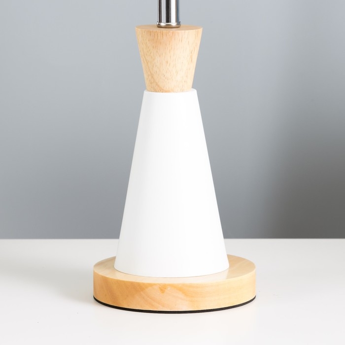 Настольная лампа Настольная лампа "Омбр" E27 40Вт белый 25х25х42 см RISALUX