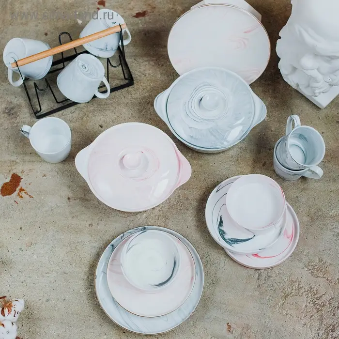 Тарелка керамическая пирожковая «Мрамор», d=15 см, цвет розовый Тарелка керамическая пирожковая «Мрамор», d=15 см, цвет розовый