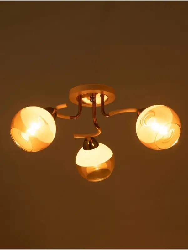 Люстра потолочная BayerLux &laquo;Анден&raquo;, 3хЕ27, 40 Вт, бело-золотой, 51&times;51&times;22 см