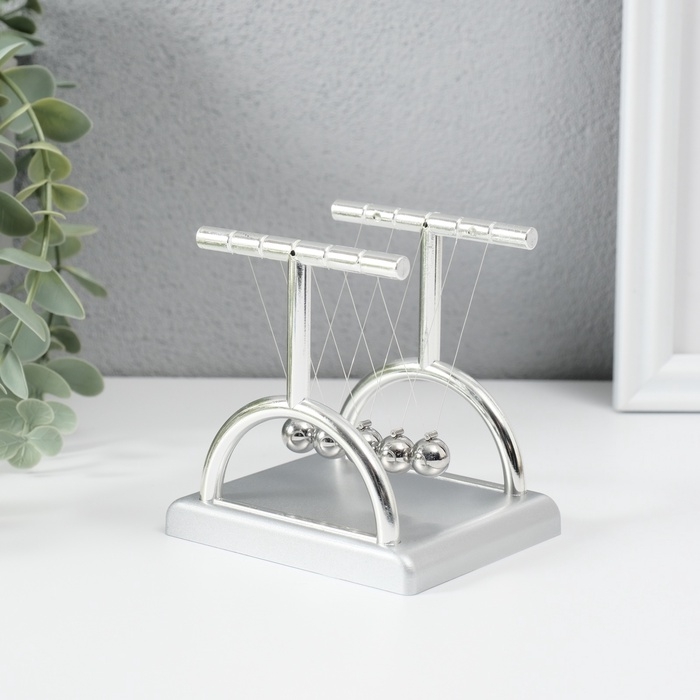 Маятник Маятник "Шары Ньютона" серебро 9х9х8 см