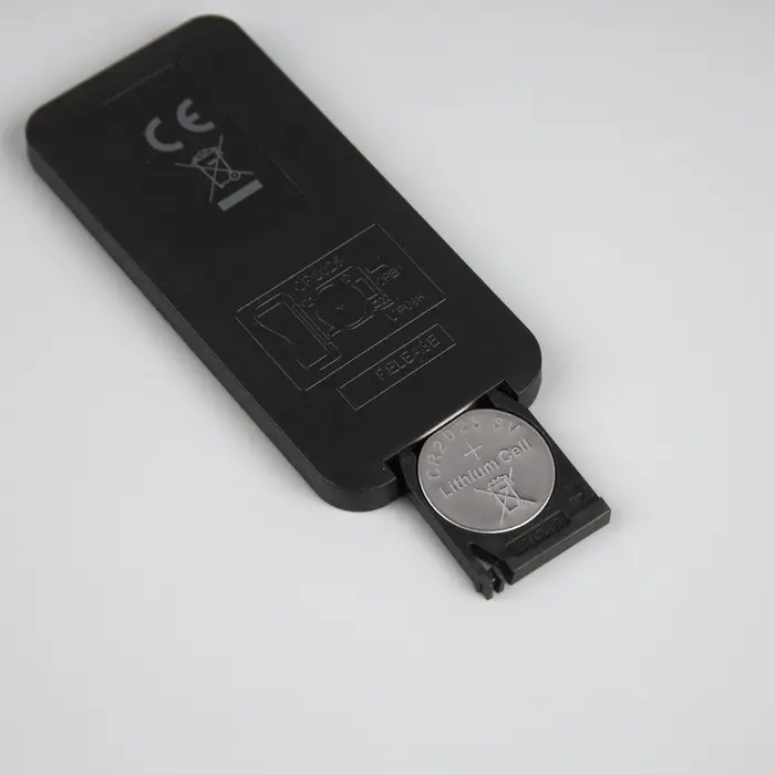 Светодиодные свечи на прищепках 10 см, 10 штук, от батареек ААх1, пульт ДУ, свечение мульти (RGB)