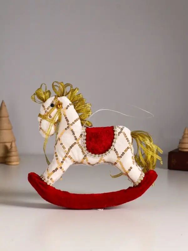 Сувенир пенопласт, текстиль "Лошадка-качалка" белая с пайетками 18х3х18 см