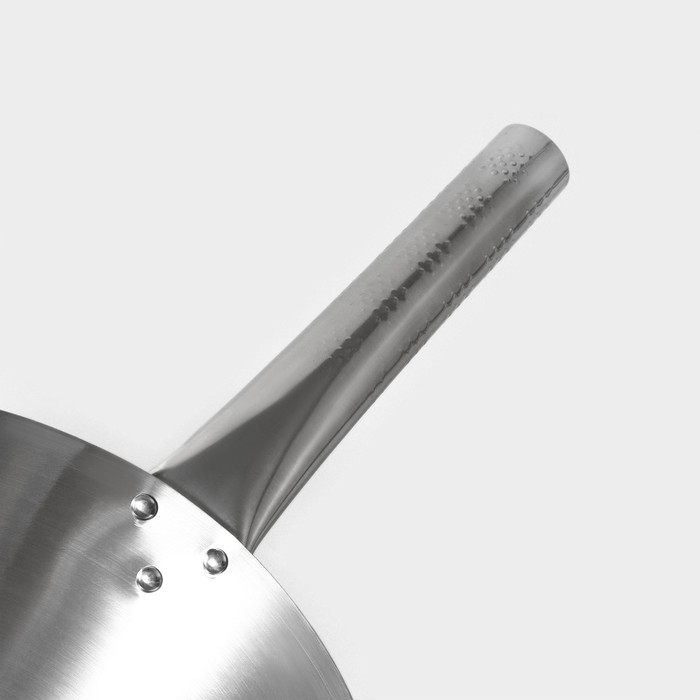 Сковорода-Wok Hanna Knövell из нержавеющей стали Chief, d=30 см, с ручкой Сковорода-Wok Hanna Knövell из нержавеющей стали Chief, d=30 см, с ручкой