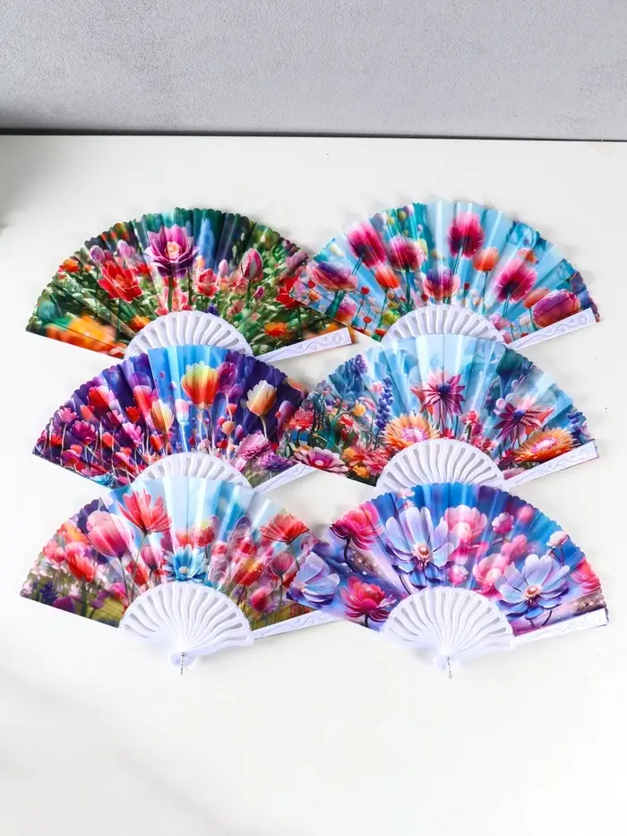 Веер пластик, текстиль "Пластилиновые цветы" МИКС 23 см Веер пластик, текстиль "Пластилиновые цветы" МИКС 23 см