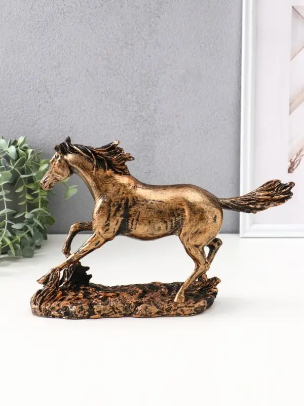 Фигура Фигура "Лошадь бегущая" 9х32х22 см