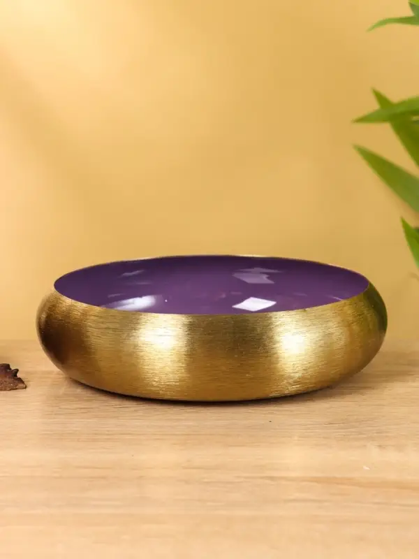 Подсвечник золотой с фиолетовым покрытием, 18×18×5 см
