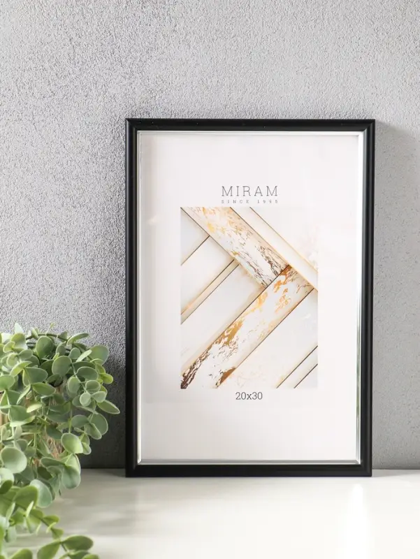 Фоторамка для фото 20&times;30 см &laquo;МИРАМ&raquo;, пластик, чёрный, (пластиковый экран)