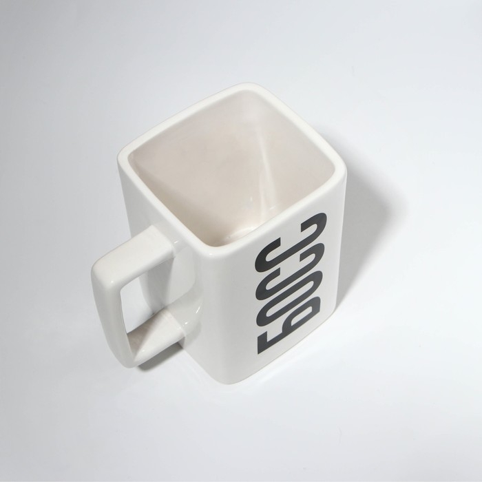 Кружка керамическая «Босс», 500 мл, цвет белый Кружка керамическая «Босс», 500 мл, цвет белый