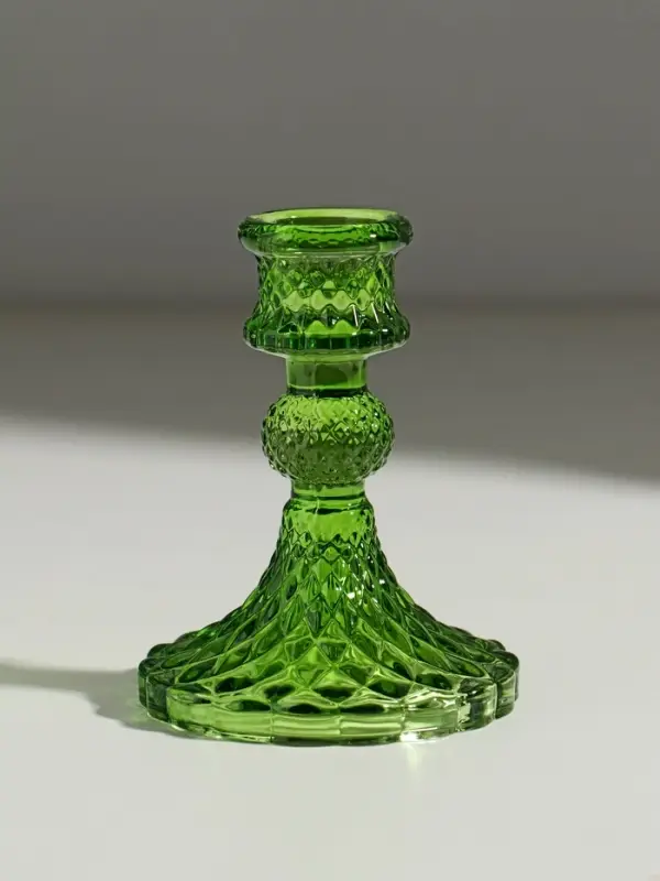 Стеклянный подсвечник на 1 свечу &laquo;Женева&raquo;, d=2.2 см, зелёный, 10.5&times;7.7&times;7.7 см