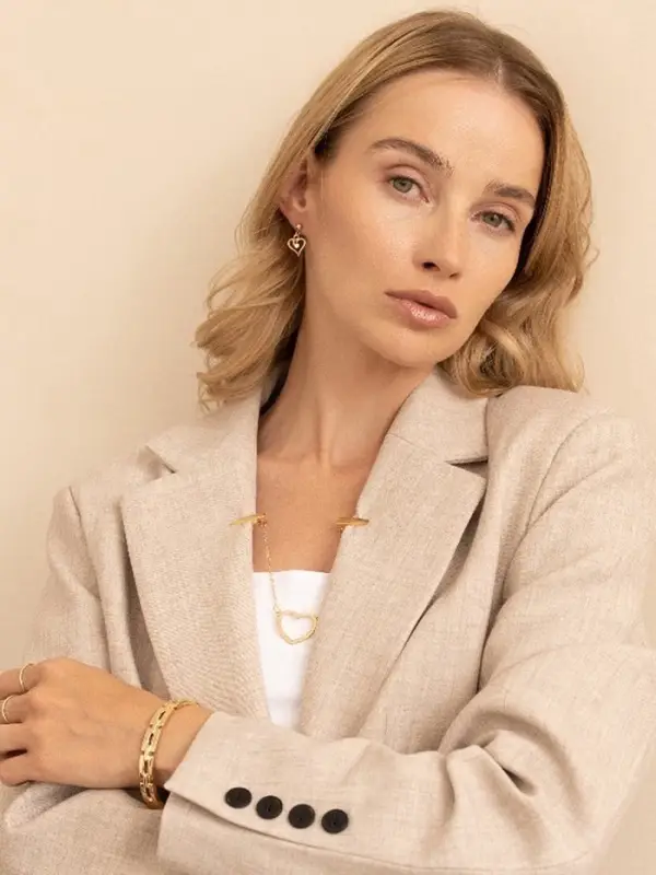 Зажим для кардигана &laquo;Сердечко&raquo;, на цепочках, цвет золото