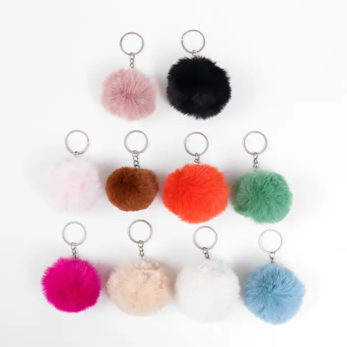 Пушистик на кольце Пушистик на кольце "Помпон " d=5 см МИКС