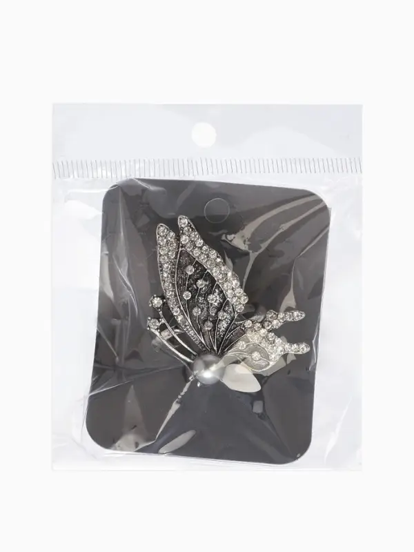 Кольцо для платка Кольцо для платка "Бабочка профиль", цвет белый в чернёном серебре