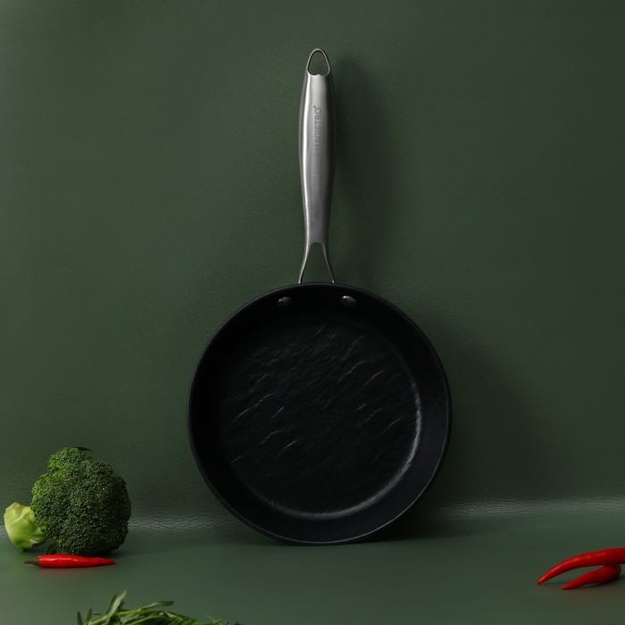 Сковорода Magistro Rock Stone, d=22 см, h=4,3 см, антипригарное покрытие, индукция, цвет чёрный