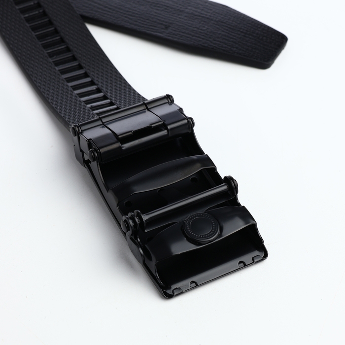 Ремень мужской, ширина 3,5 см, пряжка автомат, цвет чёрный Ремень мужской, ширина 3,5 см, пряжка автомат, цвет чёрный