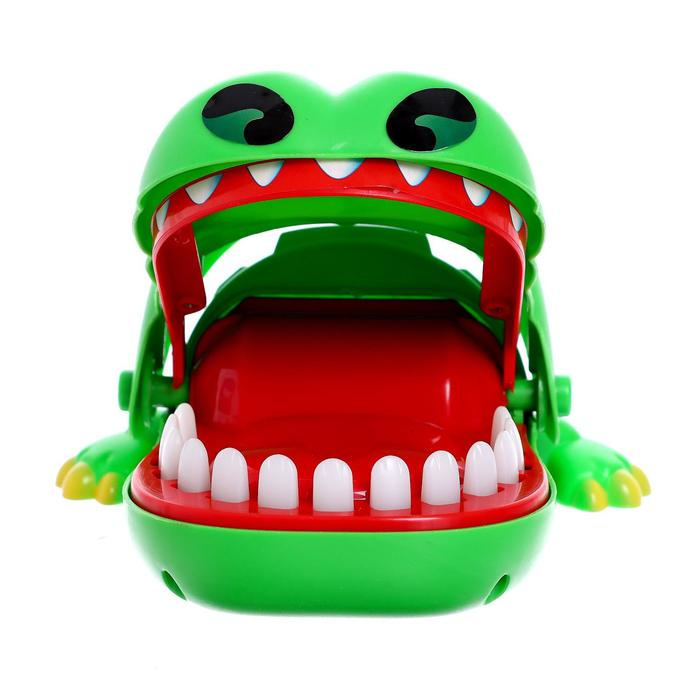 Настольная игра &laquo;Новогодняя схватка&raquo;, от 2 игроков, 3+