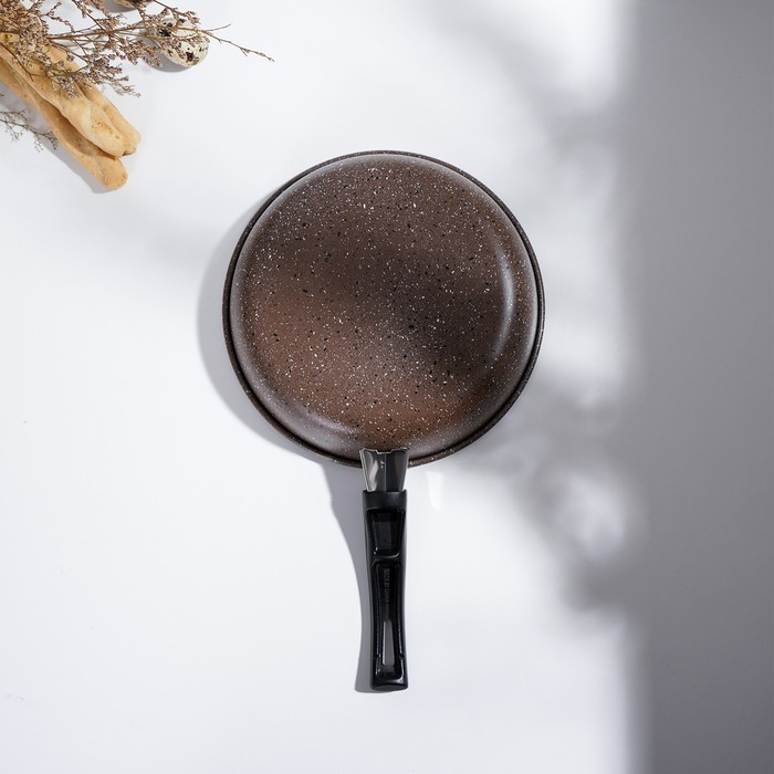Сковорода Rock, d=17 см, пластиковая ручка, антипригарное покрытие, цвет коричневый Сковорода Rock, d=17 см, пластиковая ручка, антипригарное покрытие, цвет коричневый