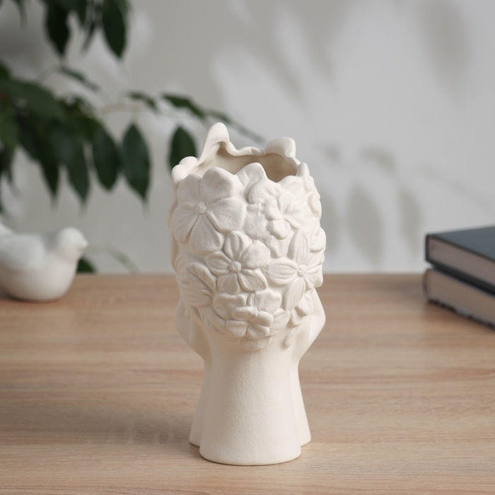 Ваза керамика настольная Ваза керамика настольная "Сладкие грёзы" 19х8 см, белый