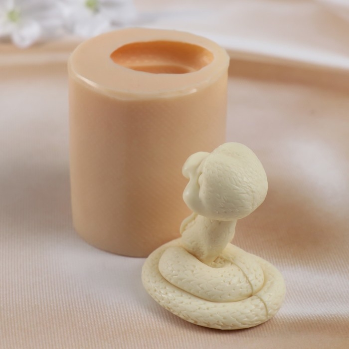 Молд силиконовый Молд силиконовый "Змея №9" 6,5х4х5,5 см