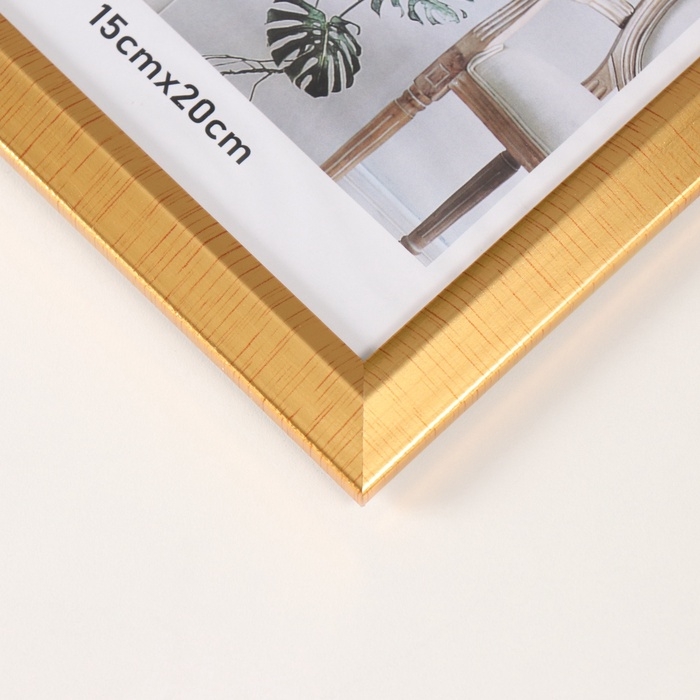 Фоторамка пластик 15х20 см Фоторамка пластик 15х20 см "Штрихи на золоте" 1х17,4х22,3 см