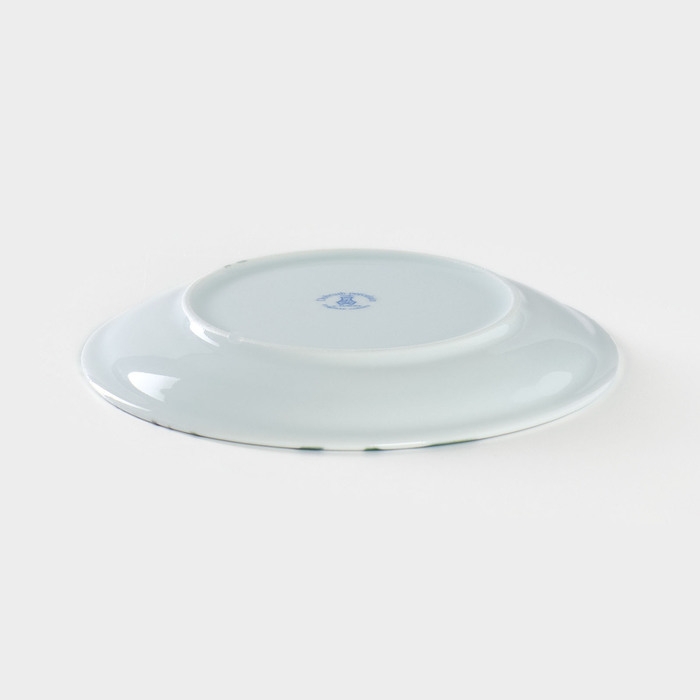 Тарелка фарфоровая «Альпина», d=19 см, цвет белый Тарелка фарфоровая «Альпина», d=19 см, цвет белый