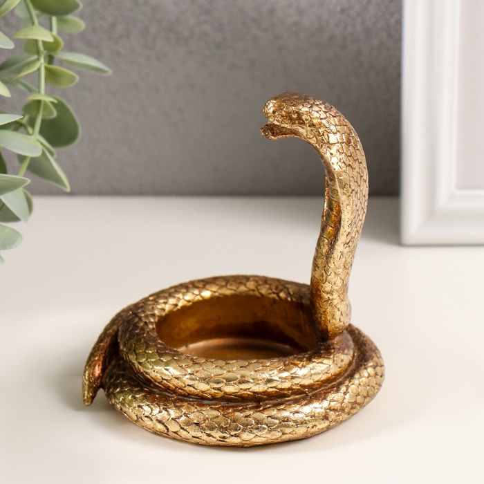 Подсвечник полистоун на 1 свечу Подсвечник полистоун на 1 свечу "Кобра" золото 9,5х9х10,5 см