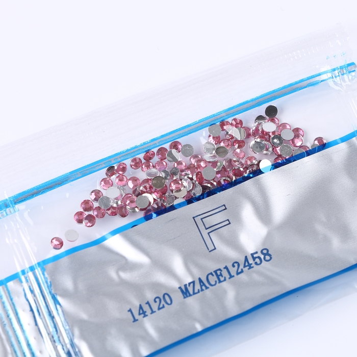 Алмазная вышивка «Цветы с бабочками в саду», интерьерный декор