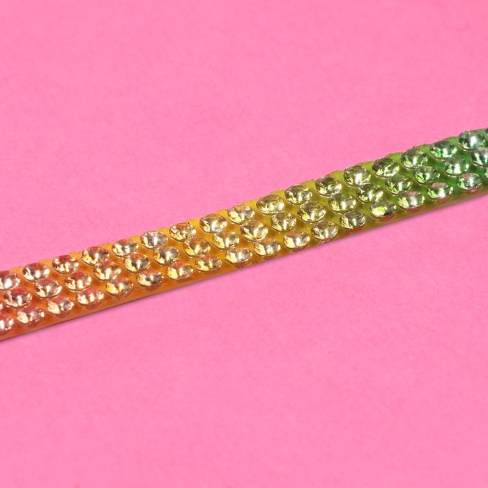 Стразы самоклеящиеся, d = 2 мм, ширина - 7 мм, 4,5 ± 0,5 м, цвет радуга Стразы самоклеящиеся, d = 2 мм, ширина - 7 мм, 4,5 ± 0,5 м, цвет радуга