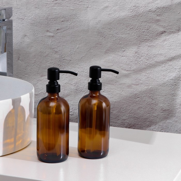 Набор дозаторов для ванной, по 500 мл, дымчатое стекло, цвет коричневый Набор дозаторов для ванной, по 500 мл, дымчатое стекло, цвет коричневый