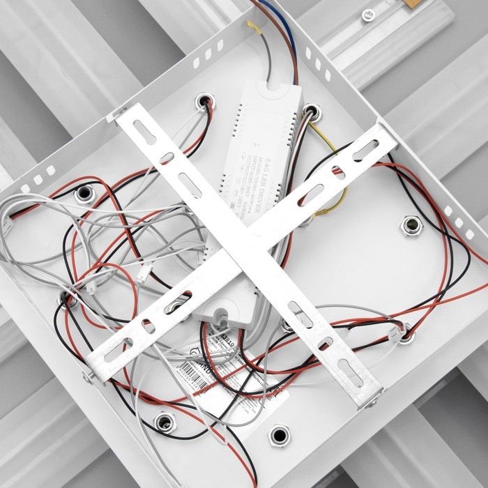 Люстра с ПДУ Люстра с ПДУ "Джема" LED 160Вт 3000-6000Вт RGB золото 70х70х12см BayerLux