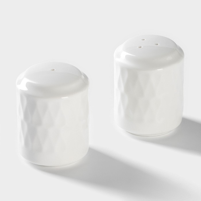 Набор керамический для специй на бамбуковой подставке BellaTenero «Герда», 3 предмета: солонка 120 мл, перечница 120 мл, сахарница с ложкой 220 мл, цвет белый Набор керамический для специй на бамбуковой подставке BellaTenero «Герда», 3 предмета: солонка 120 мл, перечница 120 мл, сахарница с ложкой 220 мл, цвет белый