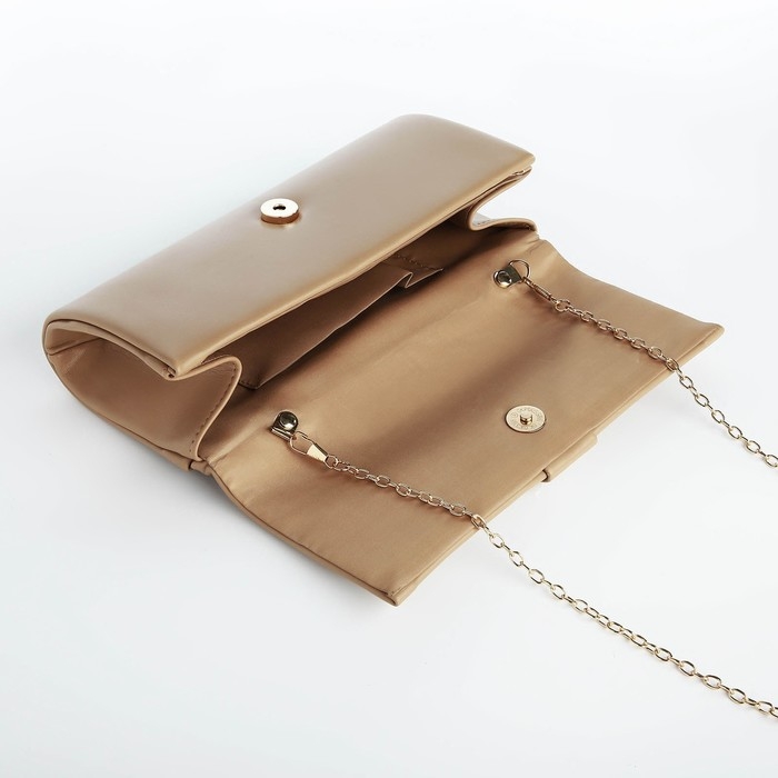 Сумка-клатч на магните, цвет бежевый