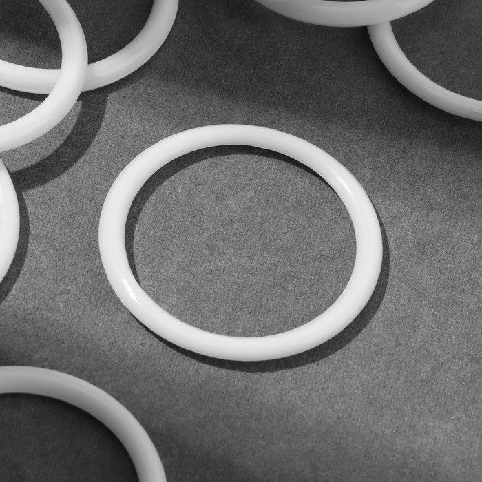 Кольцо для штор d40/50мм (наб 10шт цена за наб) пластик белый АУ Кольцо для штор d40/50мм (наб 10шт цена за наб) пластик белый АУ