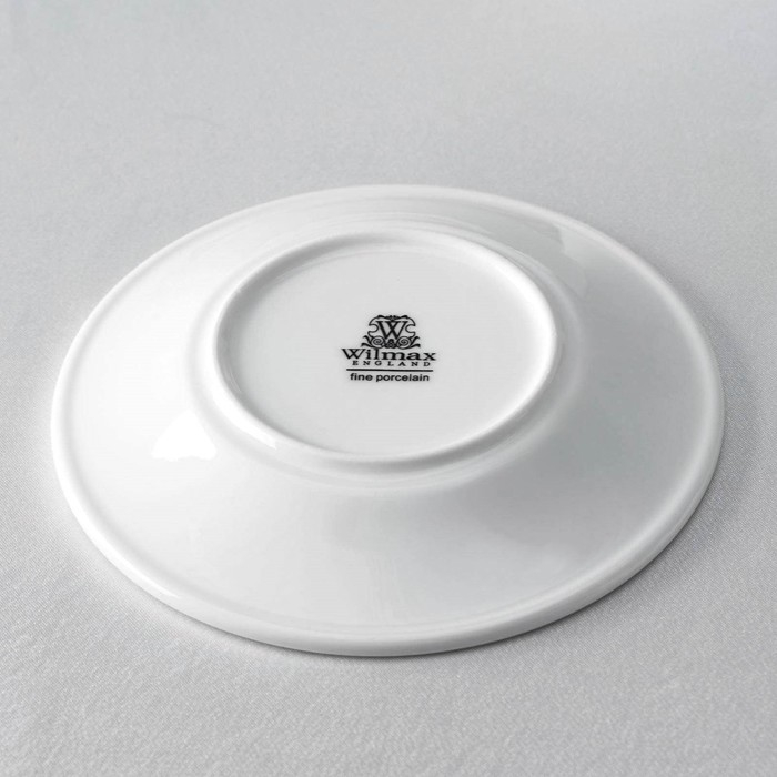 Набор фарфоровый чайный на 6 персон Wilmax, 12 предметов: 6 чашек 180 мл, 6 блюдец d=14 см, цвет белый Набор фарфоровый чайный на 6 персон Wilmax, 12 предметов: 6 чашек 180 мл, 6 блюдец d=14 см, цвет белый