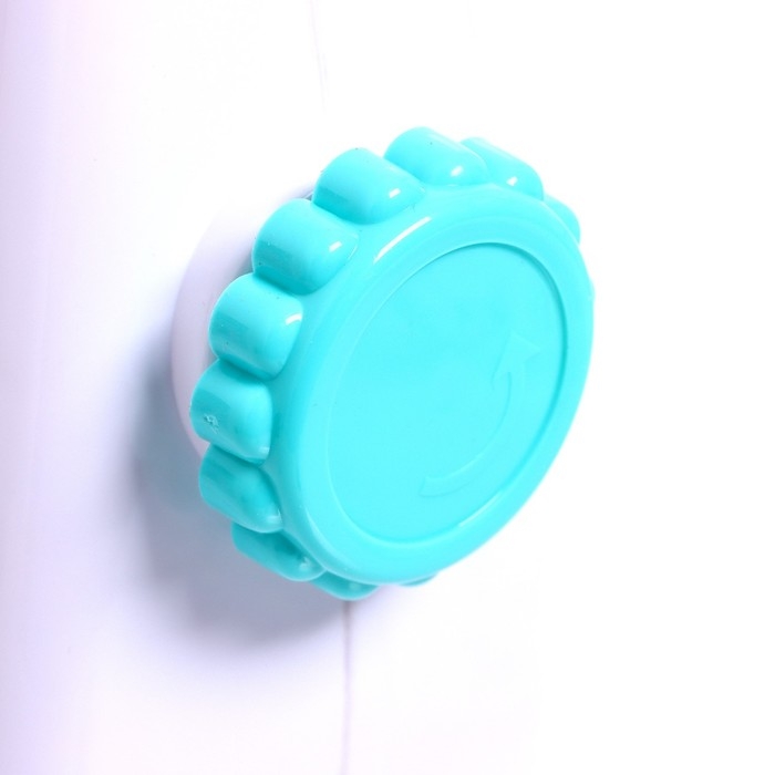 Швейная машинка «Рукодельница» 3 катушки Швейная машинка «Рукодельница» 3 катушки